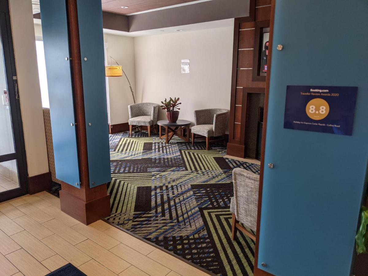 Holiday Inn Express Cedar Rapids - Collins Road By Ihg Dış mekan fotoğraf