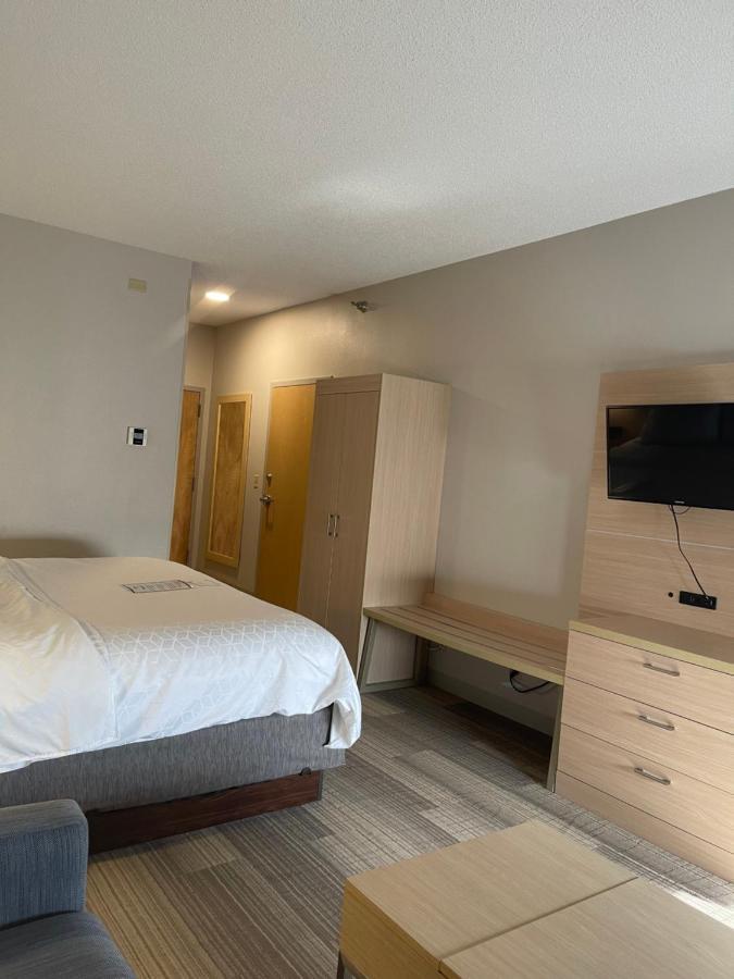 Holiday Inn Express Cedar Rapids - Collins Road By Ihg Dış mekan fotoğraf