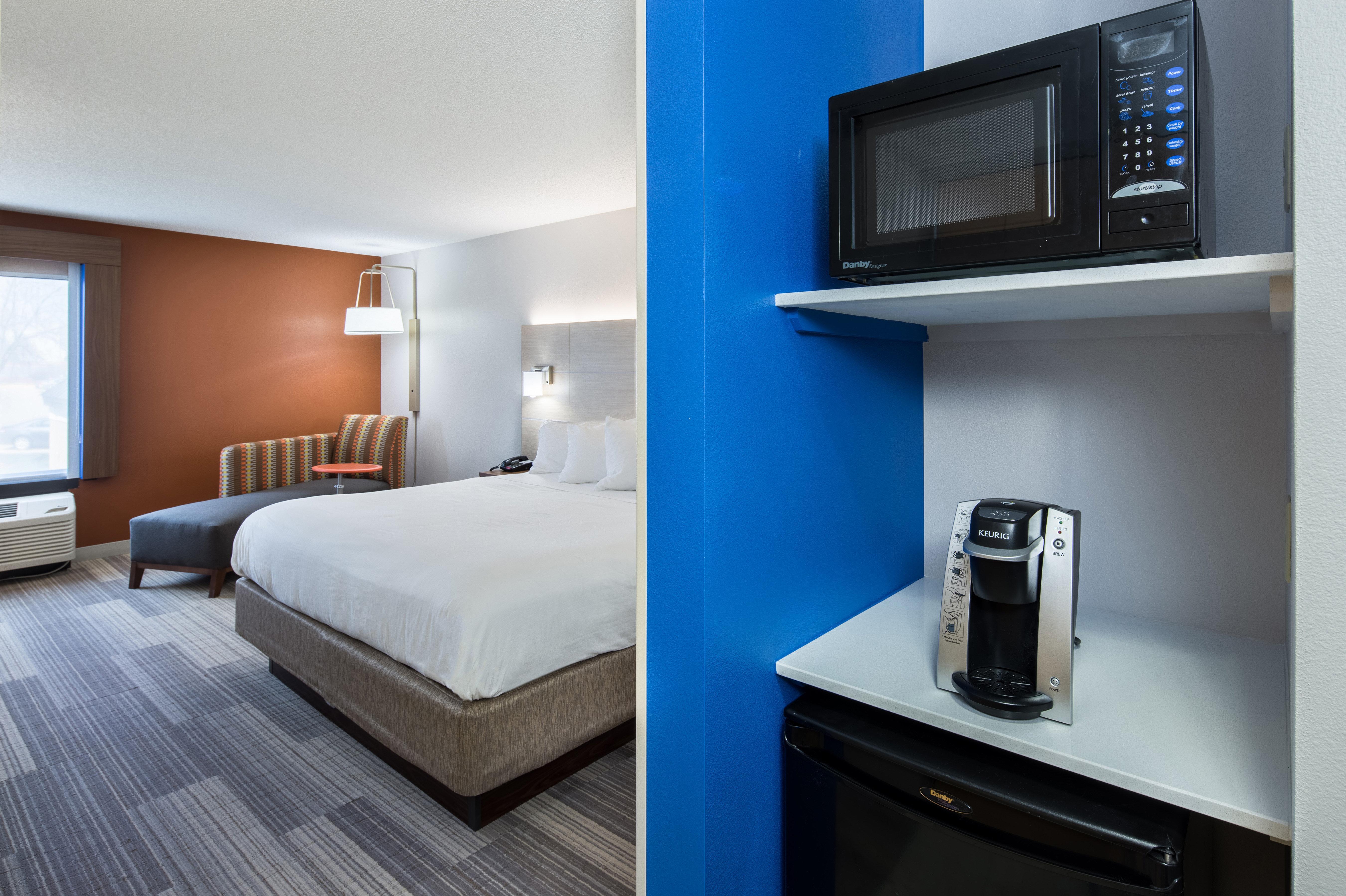 Holiday Inn Express Cedar Rapids - Collins Road By Ihg Dış mekan fotoğraf