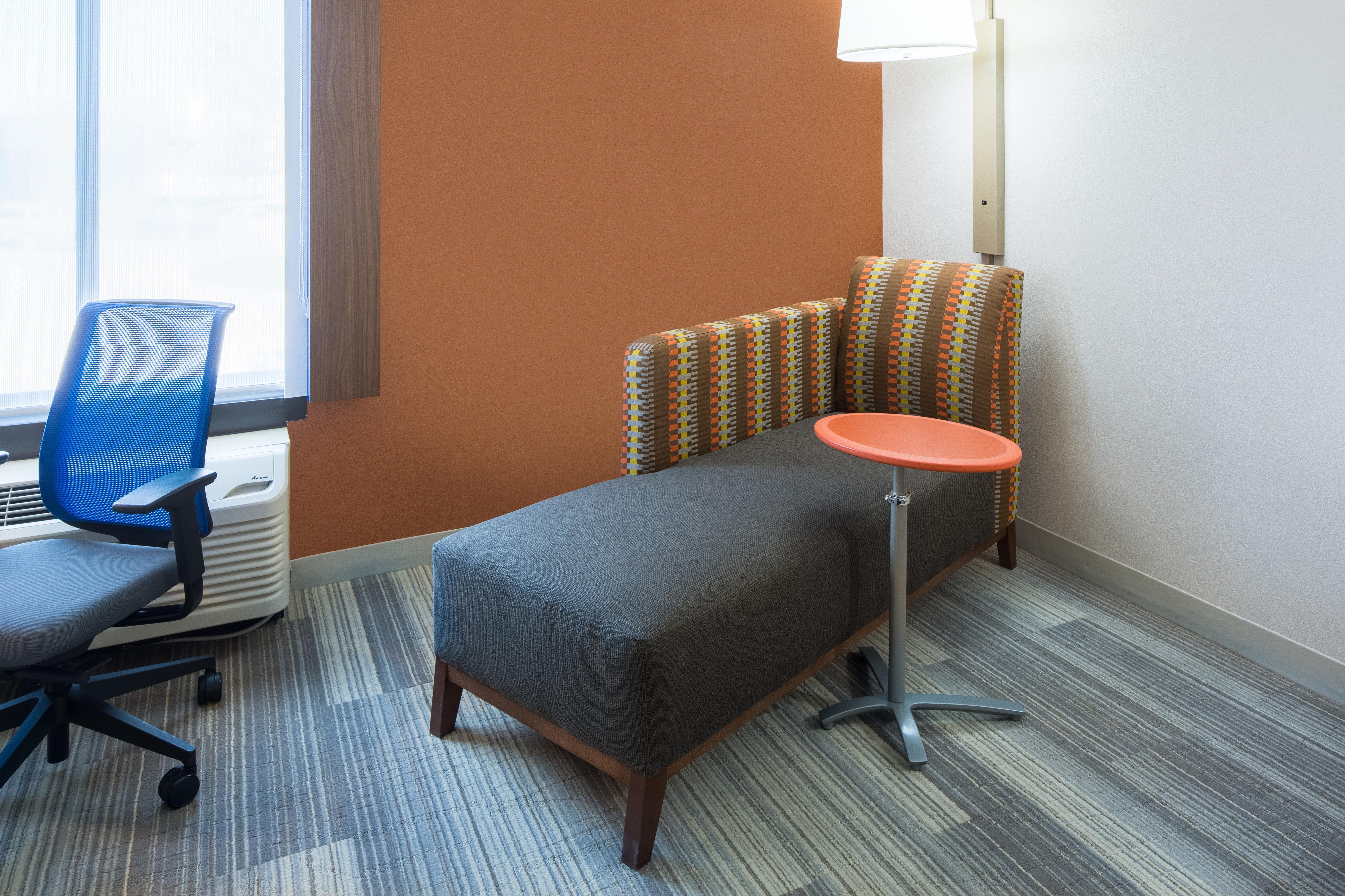 Holiday Inn Express Cedar Rapids - Collins Road By Ihg Dış mekan fotoğraf