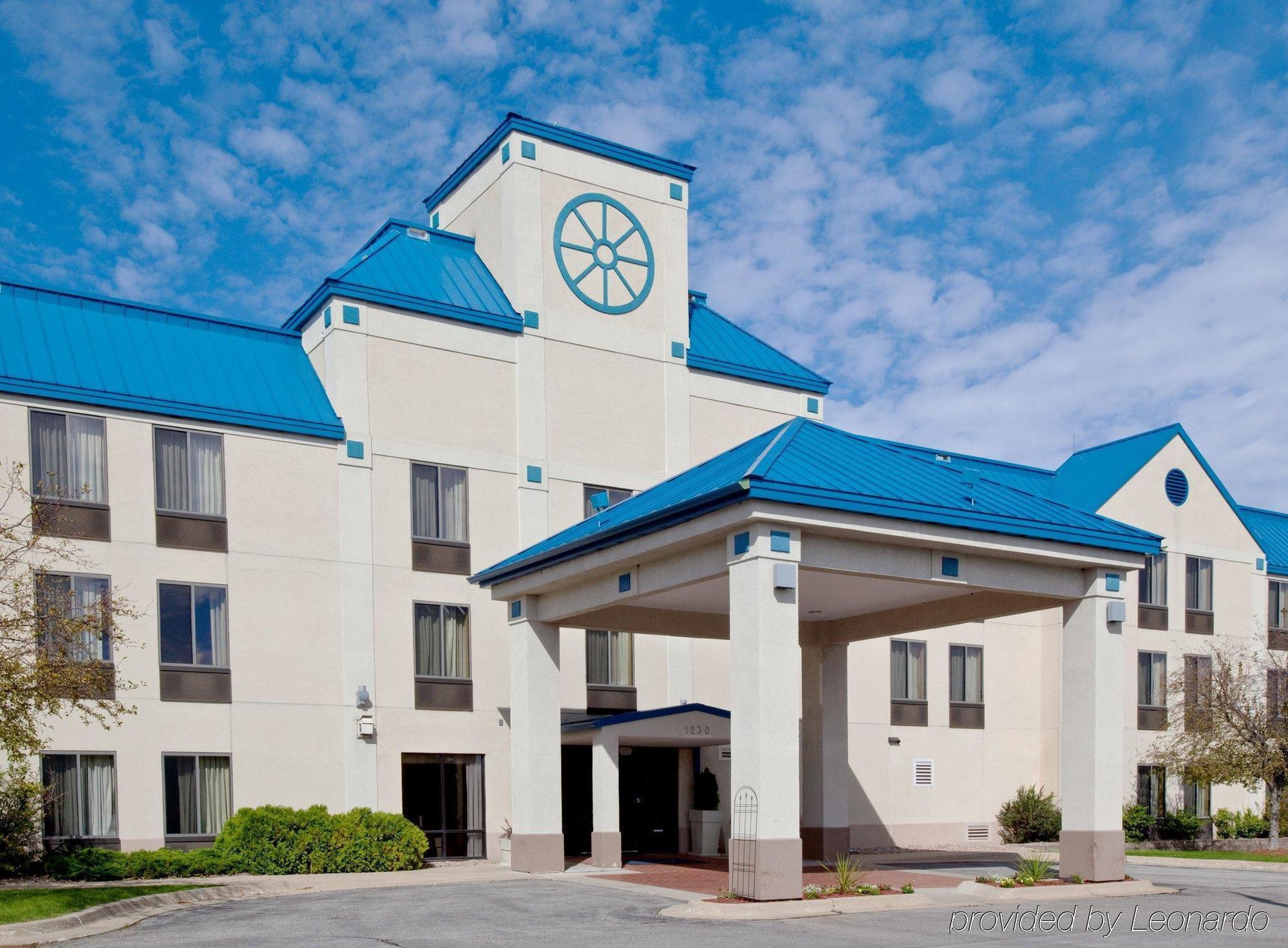 Holiday Inn Express Cedar Rapids - Collins Road By Ihg Dış mekan fotoğraf
