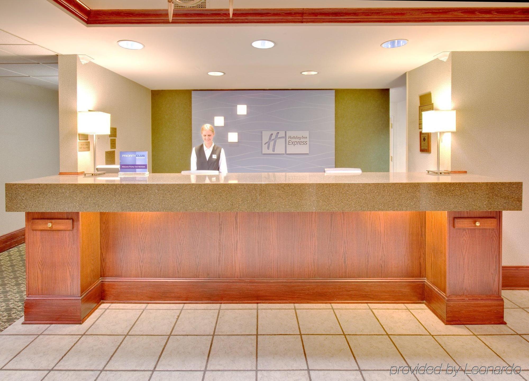 Holiday Inn Express Cedar Rapids - Collins Road By Ihg İç mekan fotoğraf