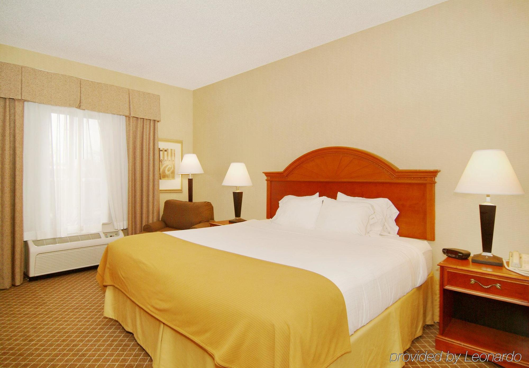 Holiday Inn Express Cedar Rapids - Collins Road By Ihg Oda fotoğraf